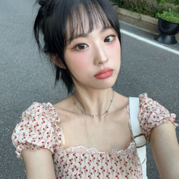 Joonie gallery image