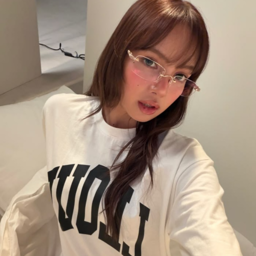 Lalisa gallery image