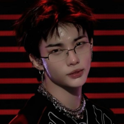 Hyunjin gallery image