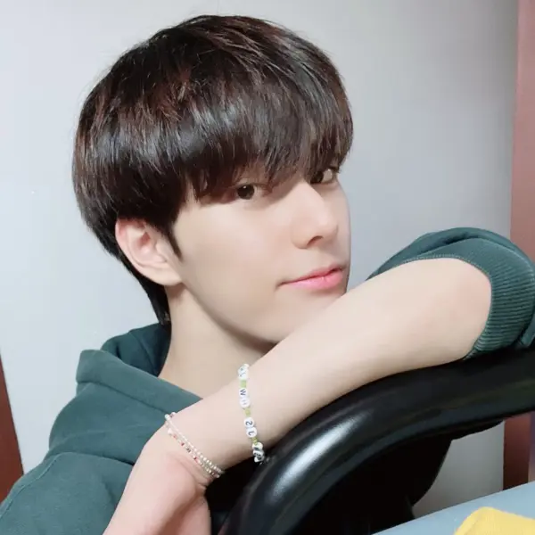 Jinsik gallery image