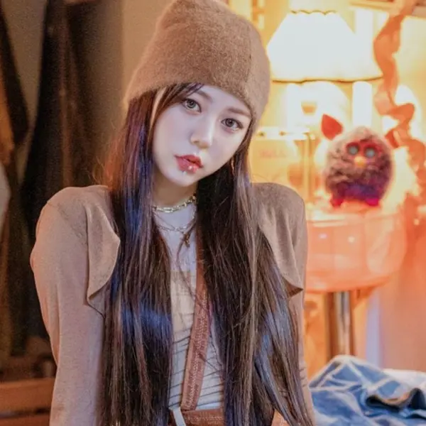 Jeong HyeRin gallery image