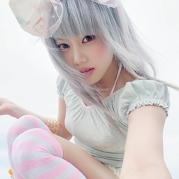 Hinata gallery image