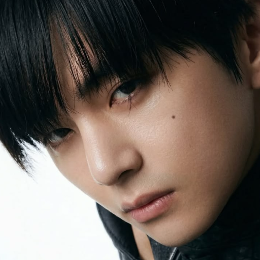 V gallery image