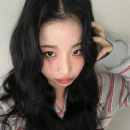 Chloe Young gallery image