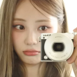 Jinsoul gallery image