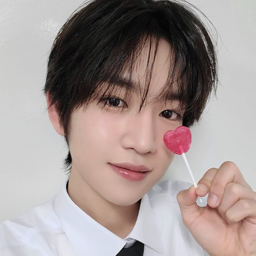 Kim Minjae gallery image