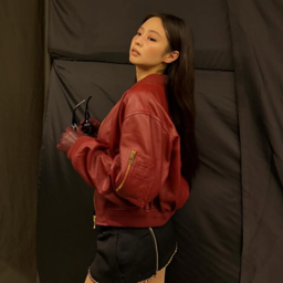 Jennie gallery image