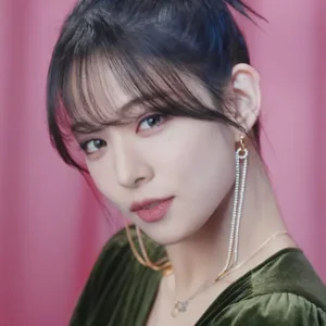 Chaeyoung gallery image