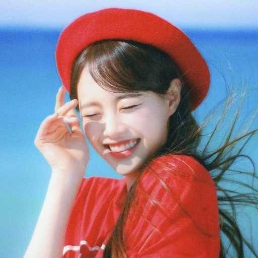 Chuu gallery image
