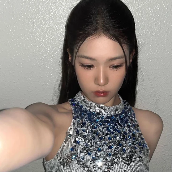 Gambar galeri Yoon Jiyoon