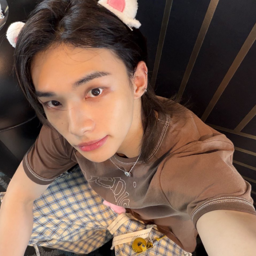 Hyunjin gallery image