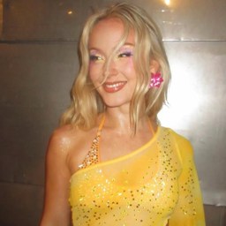 Zara Larsson gallery image