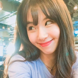 Chaeyoung gallery image