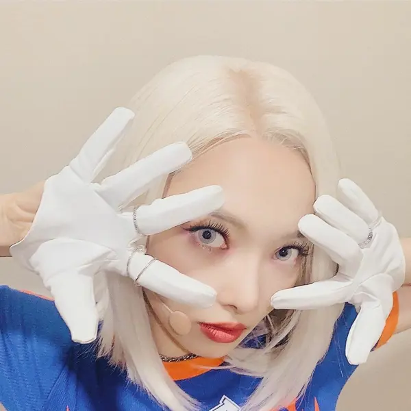 Jeon Somin gallery image