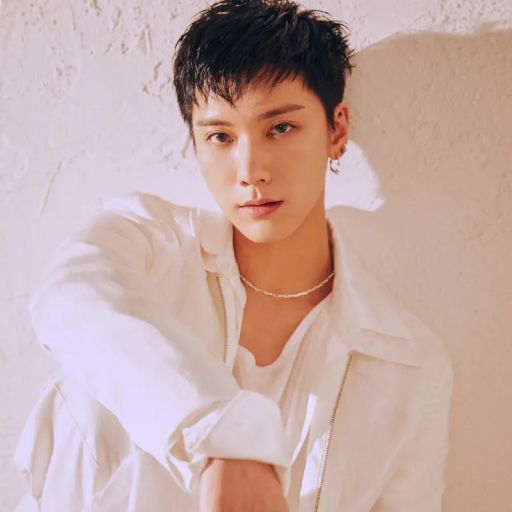Ten gallery image