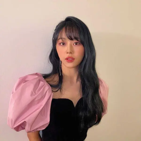 Chaerin gallery image