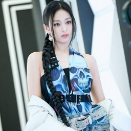 Ahyeon gallery image