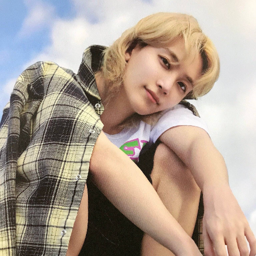 Jeonghan gallery image