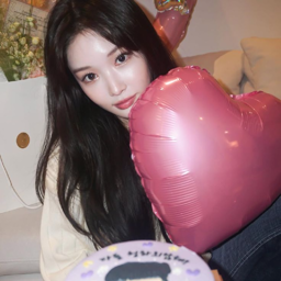 Chungha gallery image
