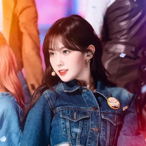 Chaehyun gallery image