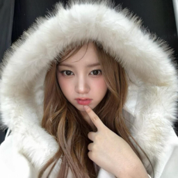 Elisia gallery image