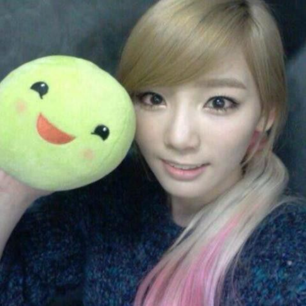 Taeyeon gallery image