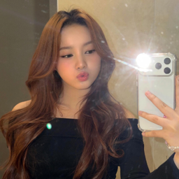 Elisia gallery image