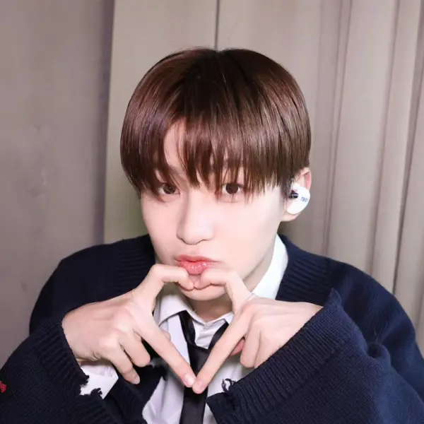 Jihoon gallery image