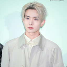 Heeseung gallery image