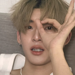 TeeTee gallery image