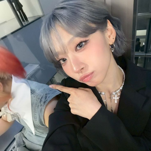 Jisoo gallery image