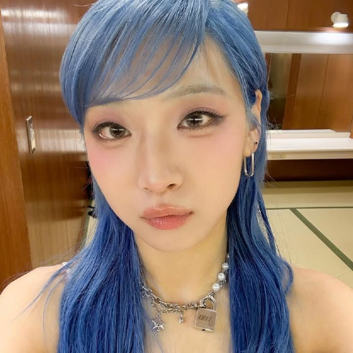 Jisoo gallery image