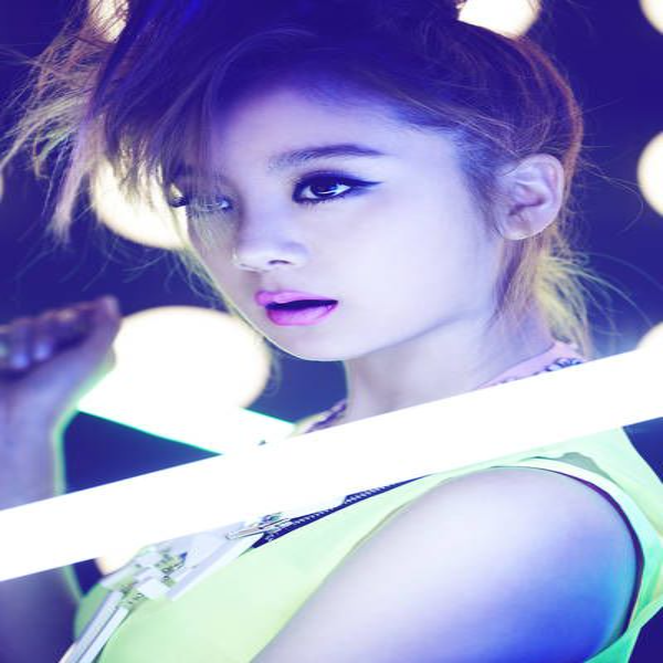 Woo Hyerim gallery image