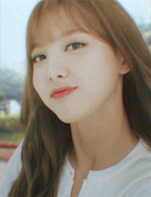 Nayeon gif