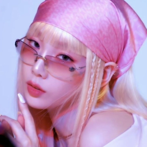 Taeyeon gallery image