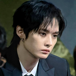 Lee Know gallery image