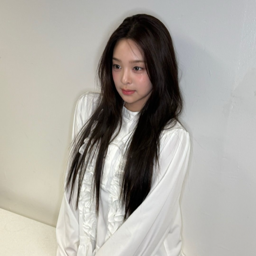 Nahyun gallery image