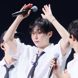 Seungkwan gallery image