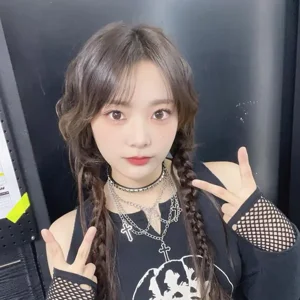 Siyeon photo
