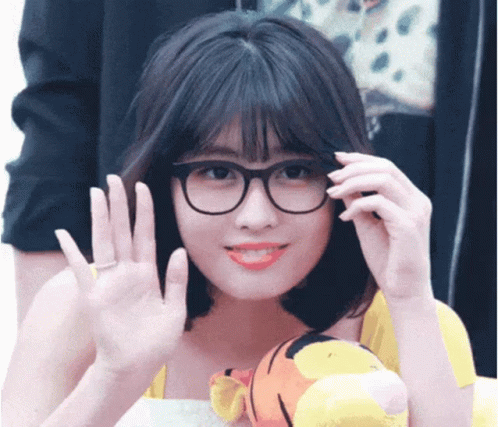 Momo gif