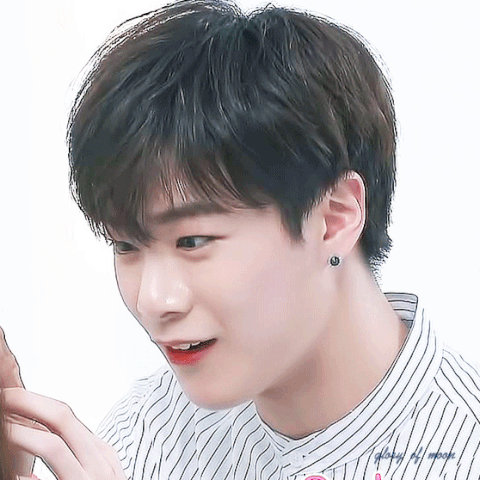Moon Bin gif