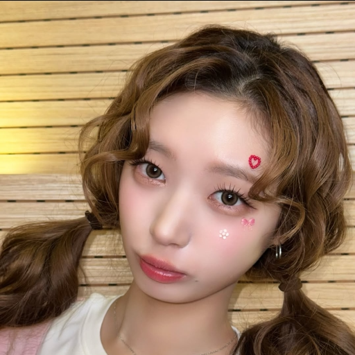 Hyerin gallery image