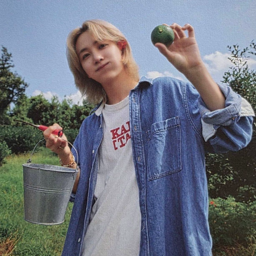 Jeonghan gallery image