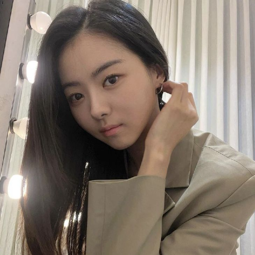 Gambar galeri Nayoung