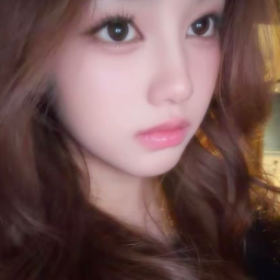 Elisia gallery image