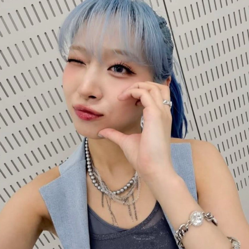 Jisoo gallery image