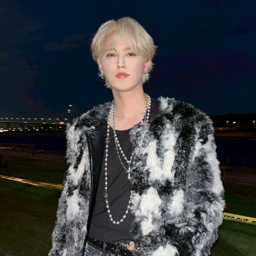 Shiroiwa Ruki gallery image