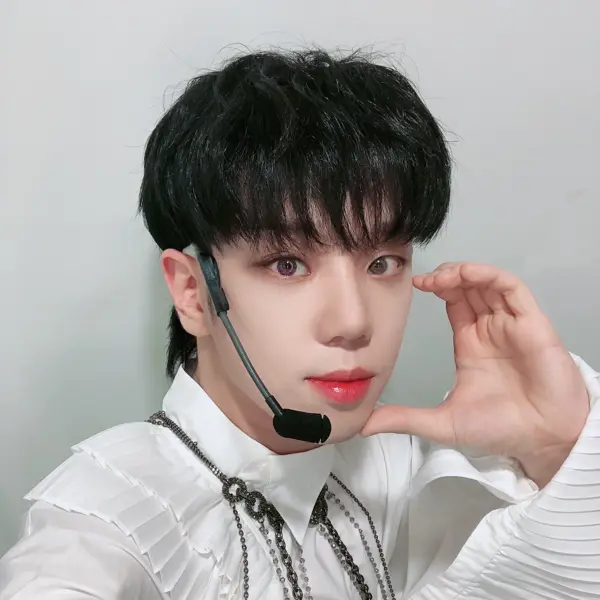 Kim Byeongkwan galerijafbeelding