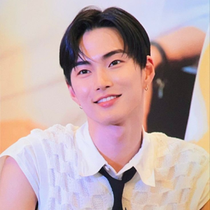 Seunghan gallery image