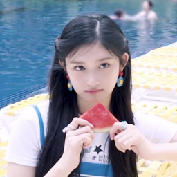 Leeseo gallery image